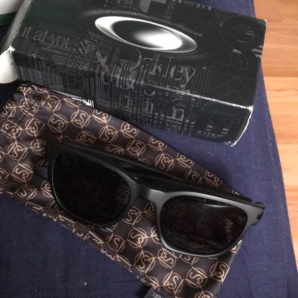 Oakley sunglasses (Shaun White Collection)